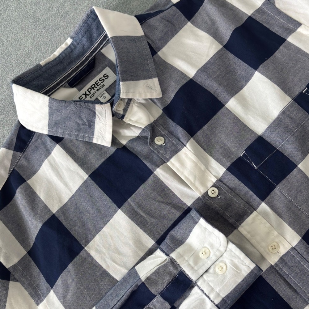 Express Soft Wash Mens Medium Navy Blue White Buffalo Check Button Down Shirt